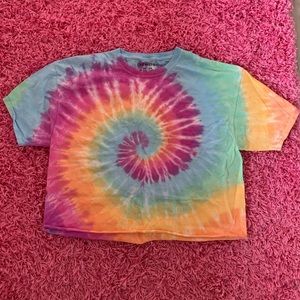 Cropped tie dye shirt